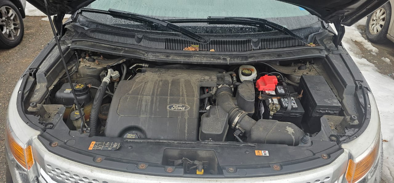 2013 Ford Explorer xlt. 3.5L